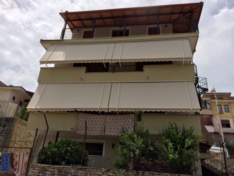 Οι τέντες με αντιρίδες-ilias-xolargos