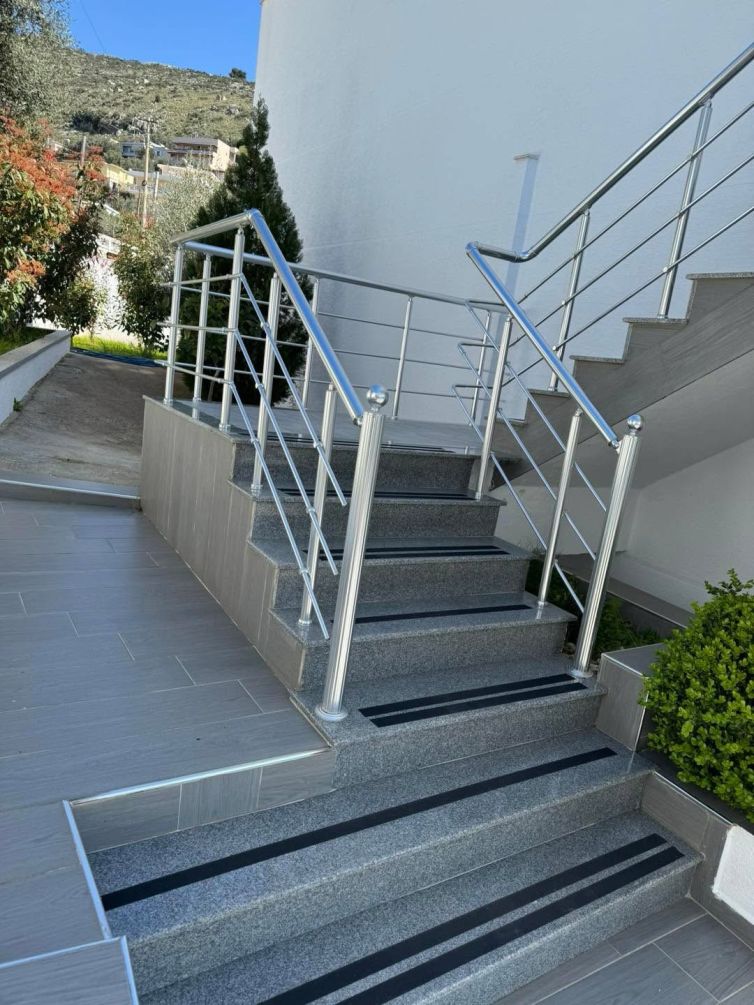 κάγκελα αλουμινίου-ilias-xolargos